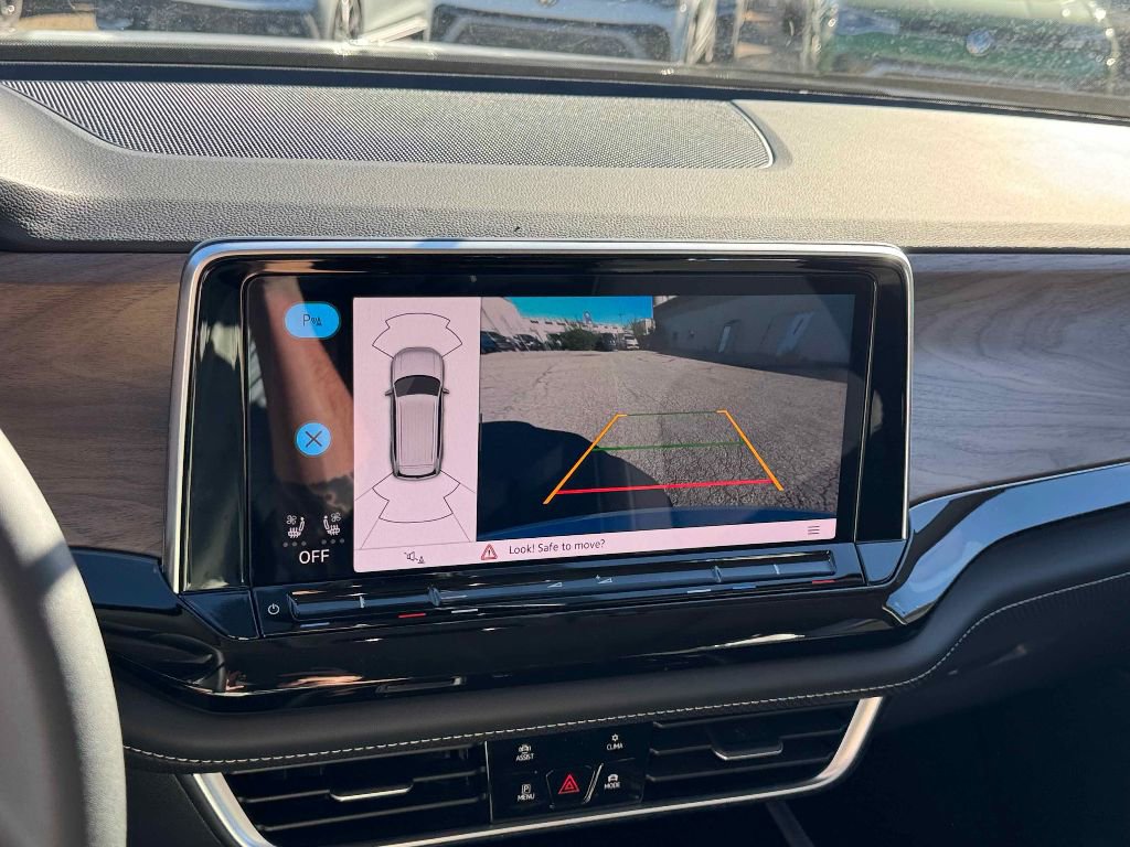 New 2026 Volkswagen Atlas SE image 17