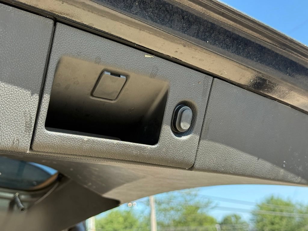Used 2019 Cadillac Escalade Luxury AWD/4WD image 28