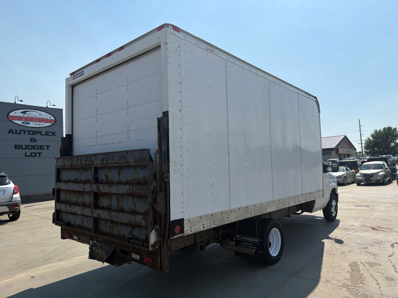 Used 2012 Ford E-350 and Econoline 350 Super Duty RWD image 9