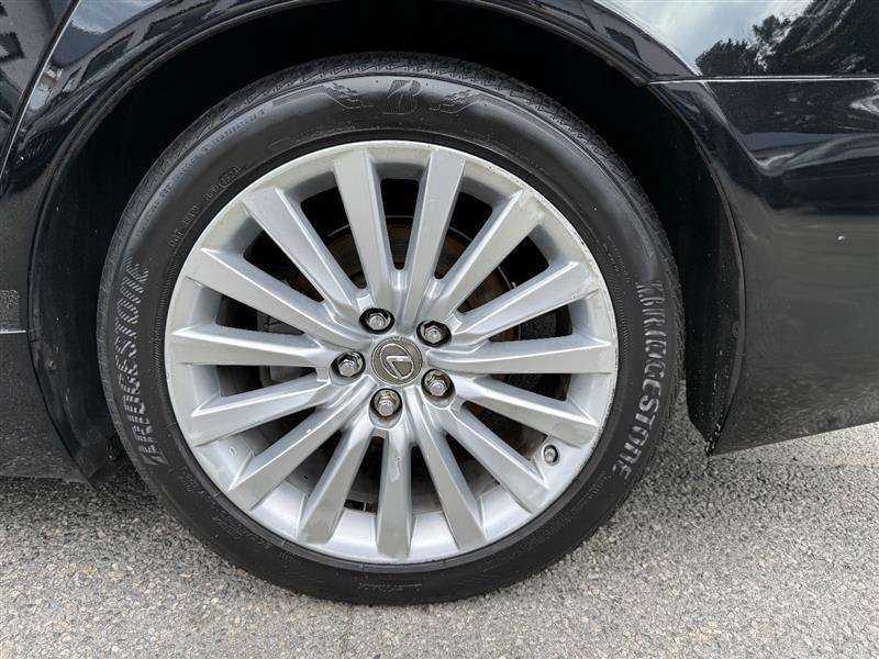Used 2013 Lexus LS 460 w/ Comfort Pkg RWD image 12