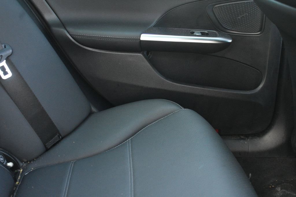 Used 2025 Mercedes-Benz C 300 Sedan image 24