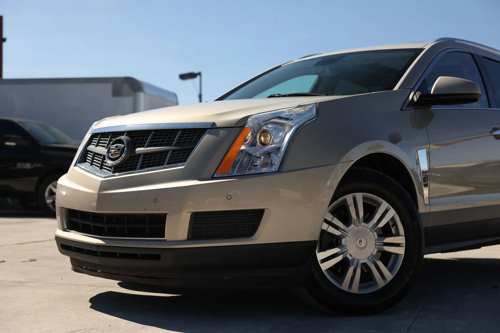 Used 2010 Cadillac SRX Luxury image 25