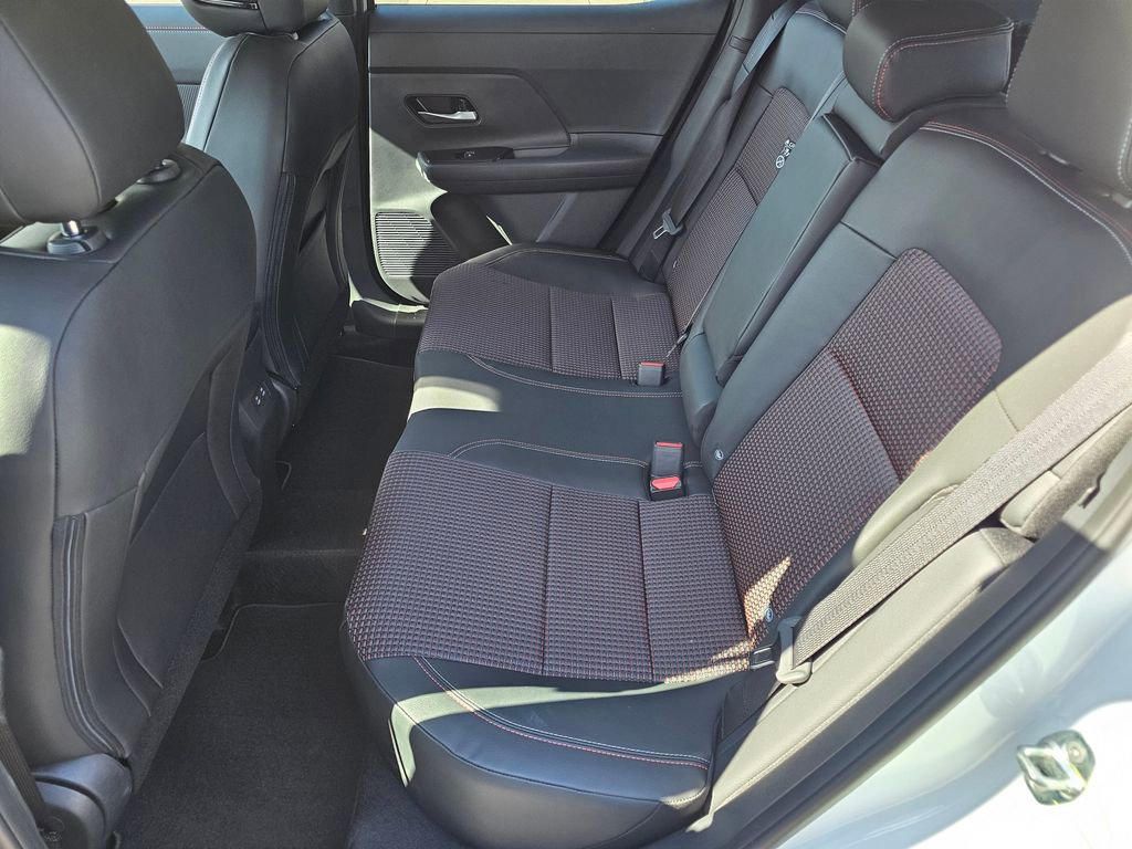 New 2026 Nissan Kicks SR w/ SR Premium Package AWD/4WD image 5