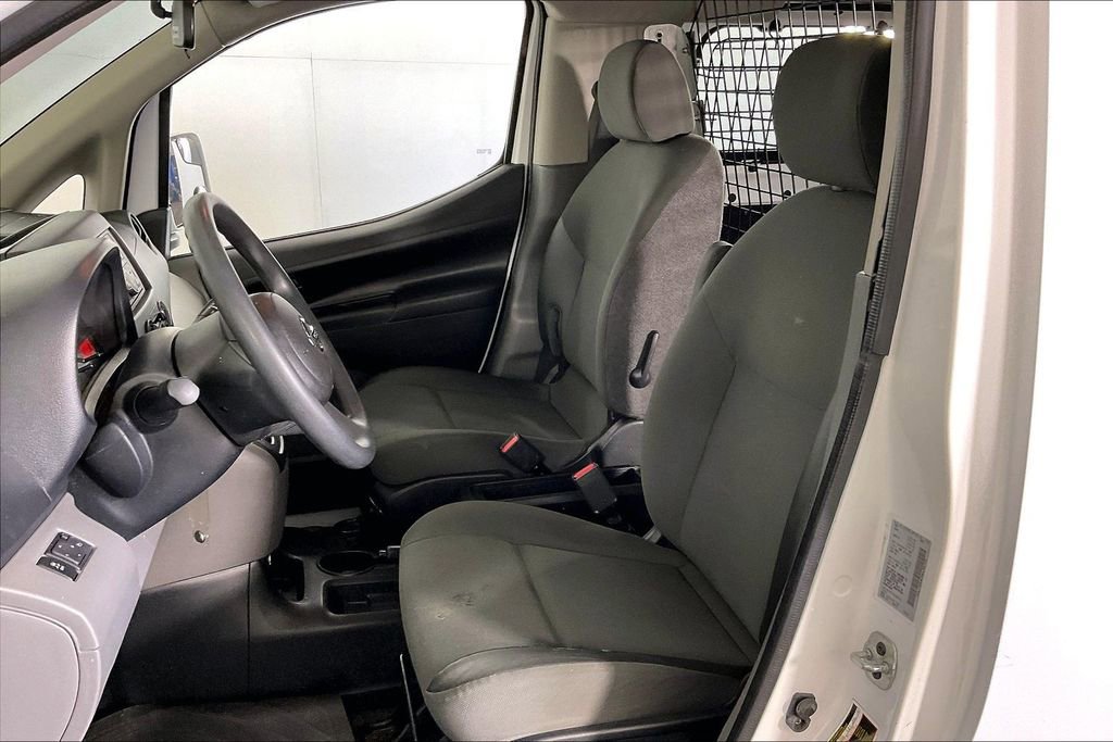 Used 2017 Nissan NV200 SV image 31