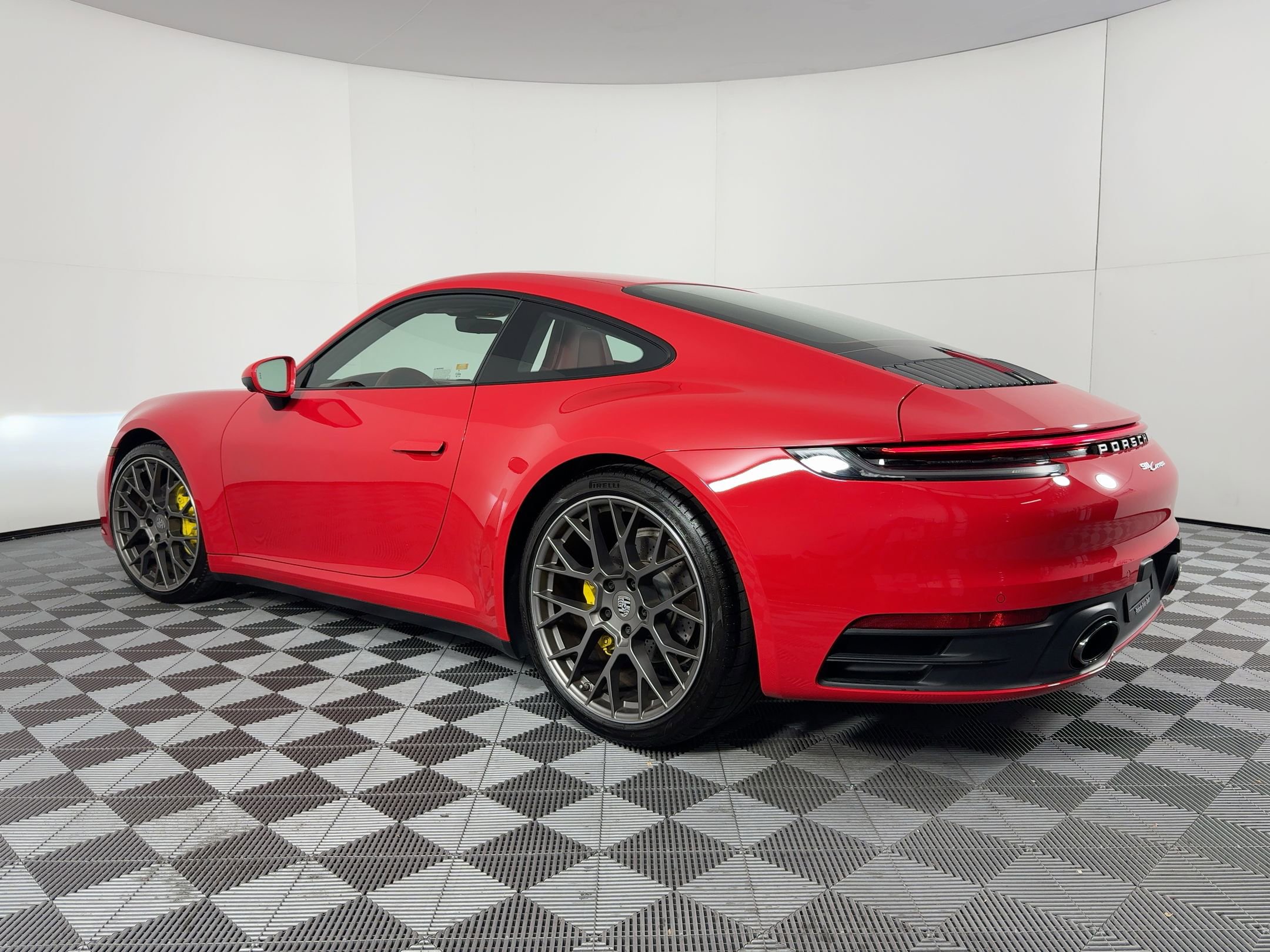 Certified 2022 Porsche 911 Carrera image 3