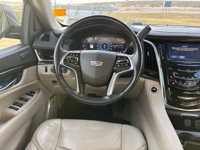 Certified 2018 Cadillac Escalade Premium Luxury image 13
