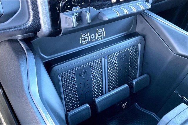 Used 2025 RAM 2500 Laramie image 24