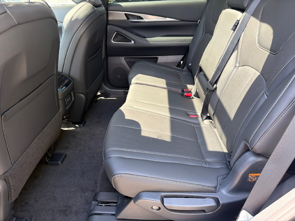 New 2027 INFINITI QX60 Luxe w/ Cargo Package FWD image 21