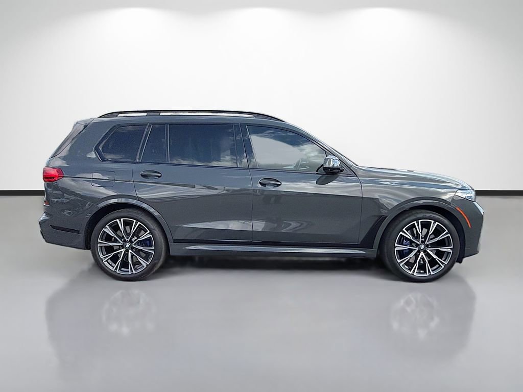 Used 2022 BMW X7 M50i w/ Executive Package image 2