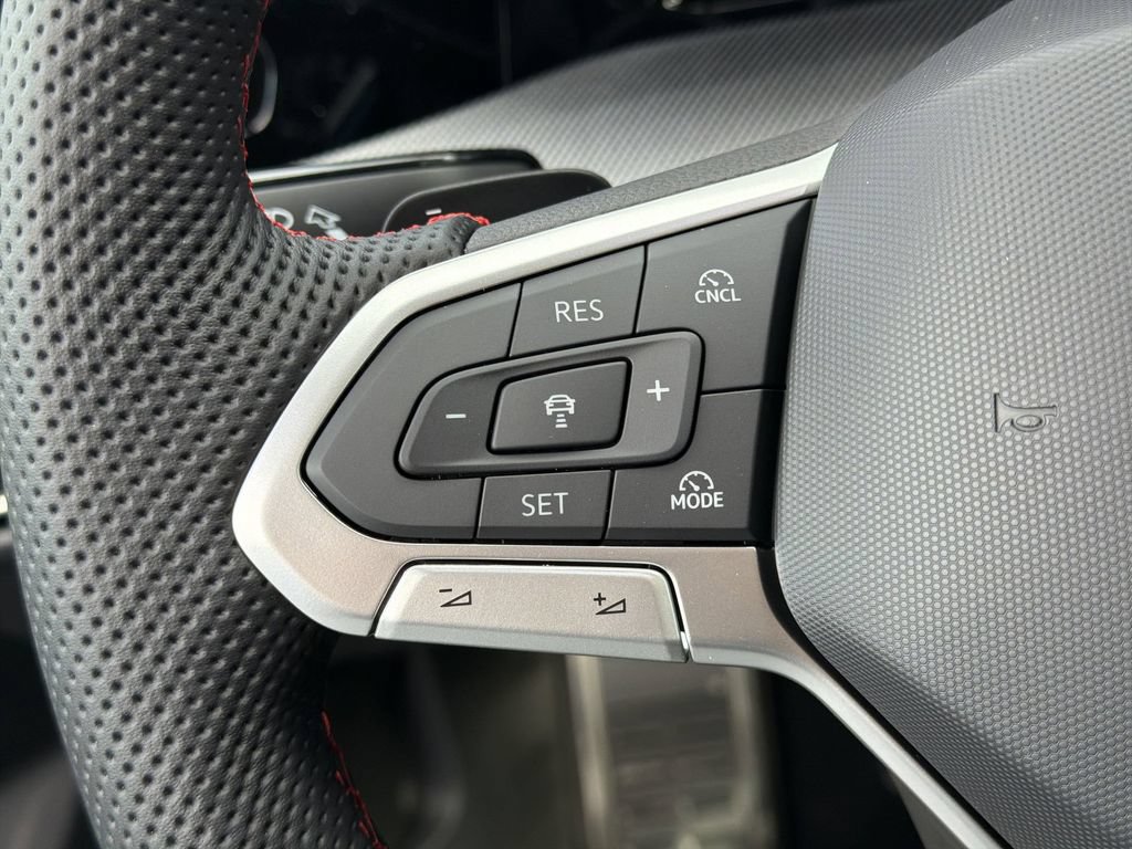 New 2026 Volkswagen GTI SE FWD image 27