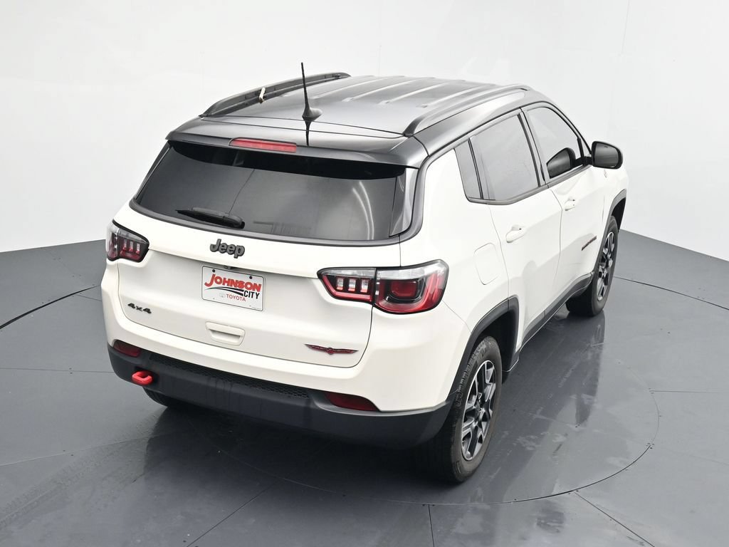Used 2019 Jeep Compass Trailhawk w/ Popular Equipment Group AWD/4WD image 25