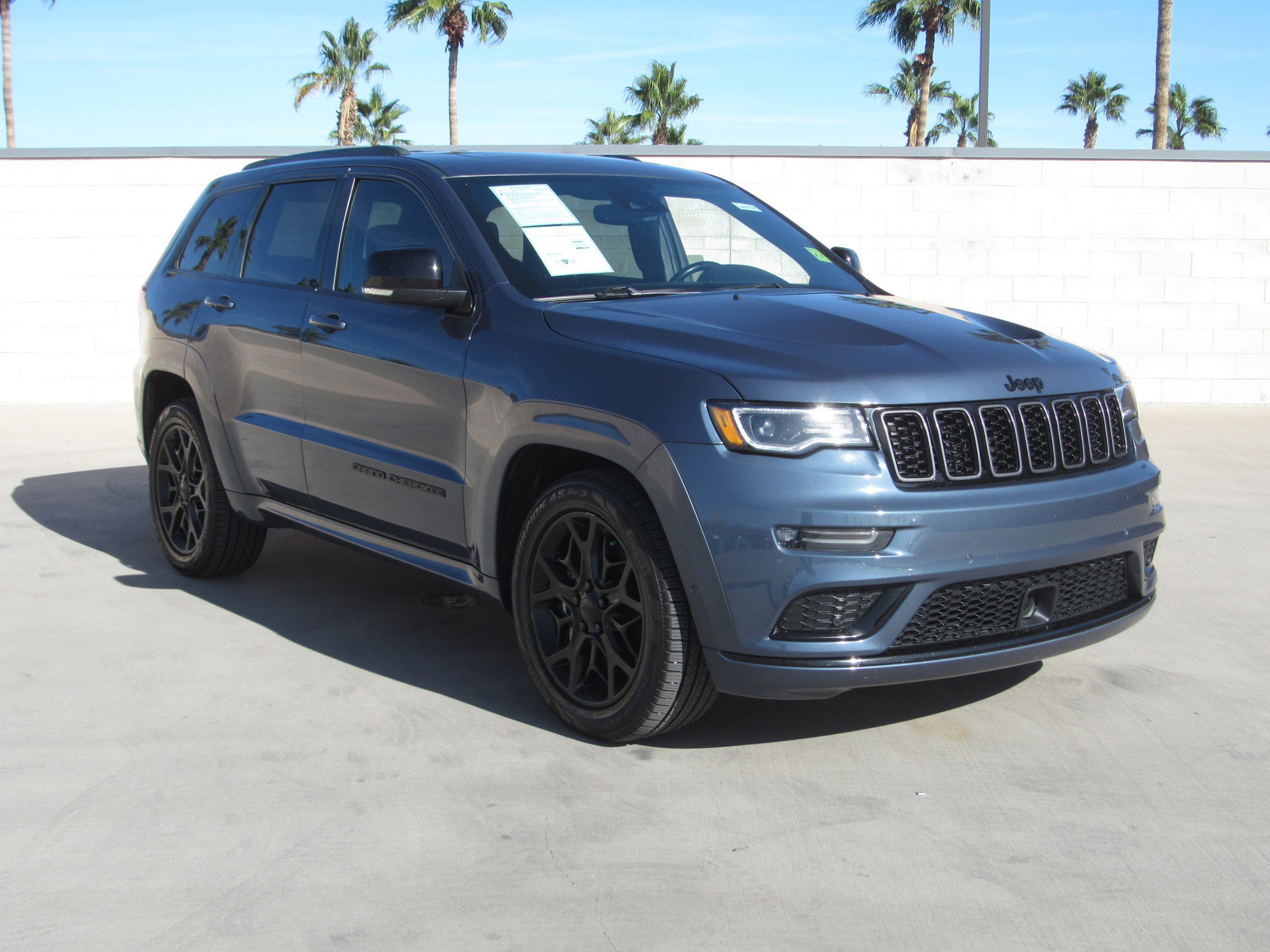 Used 2021 Jeep Grand Cherokee Limited X image 2