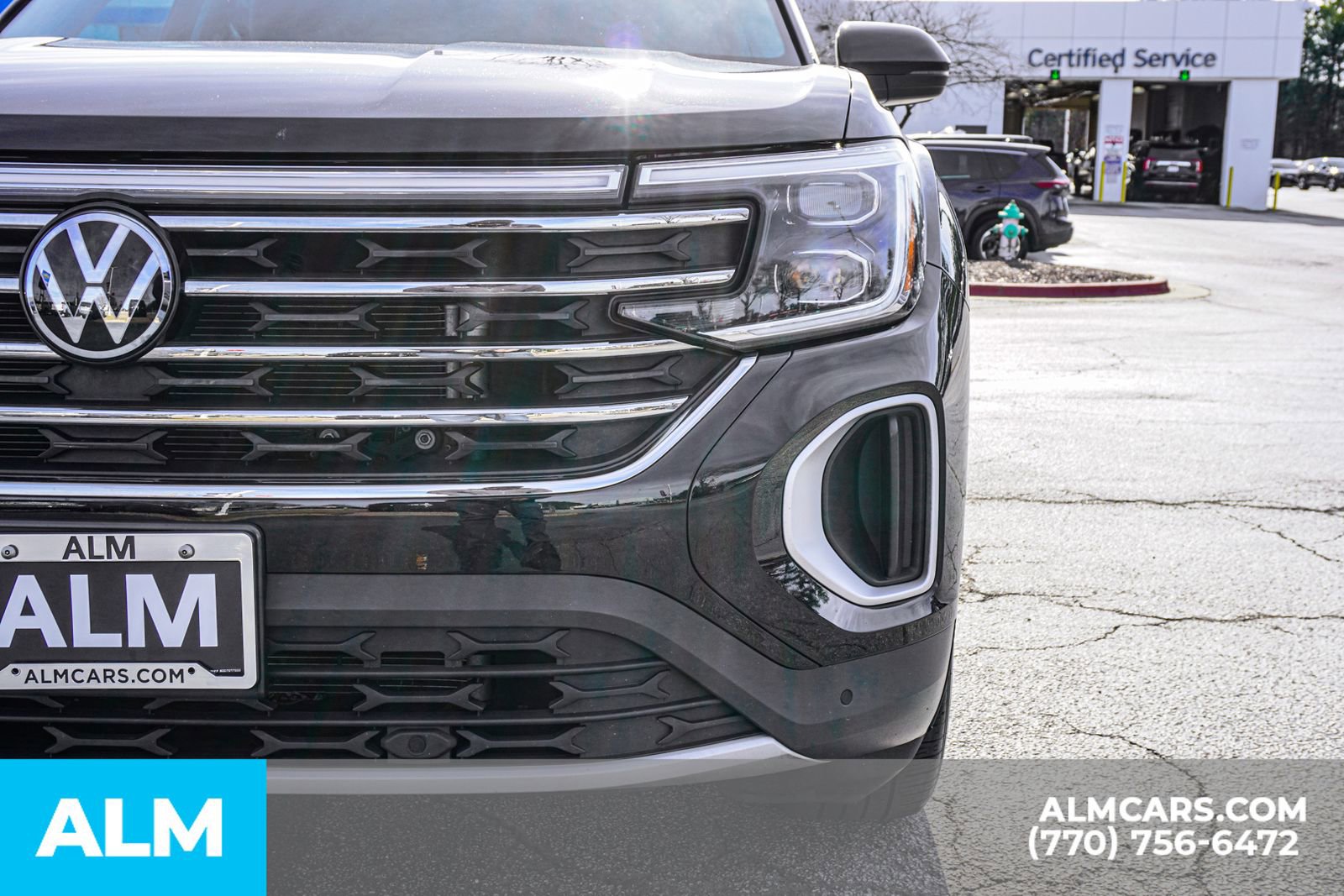 Used 2025 Volkswagen Atlas SE image 18