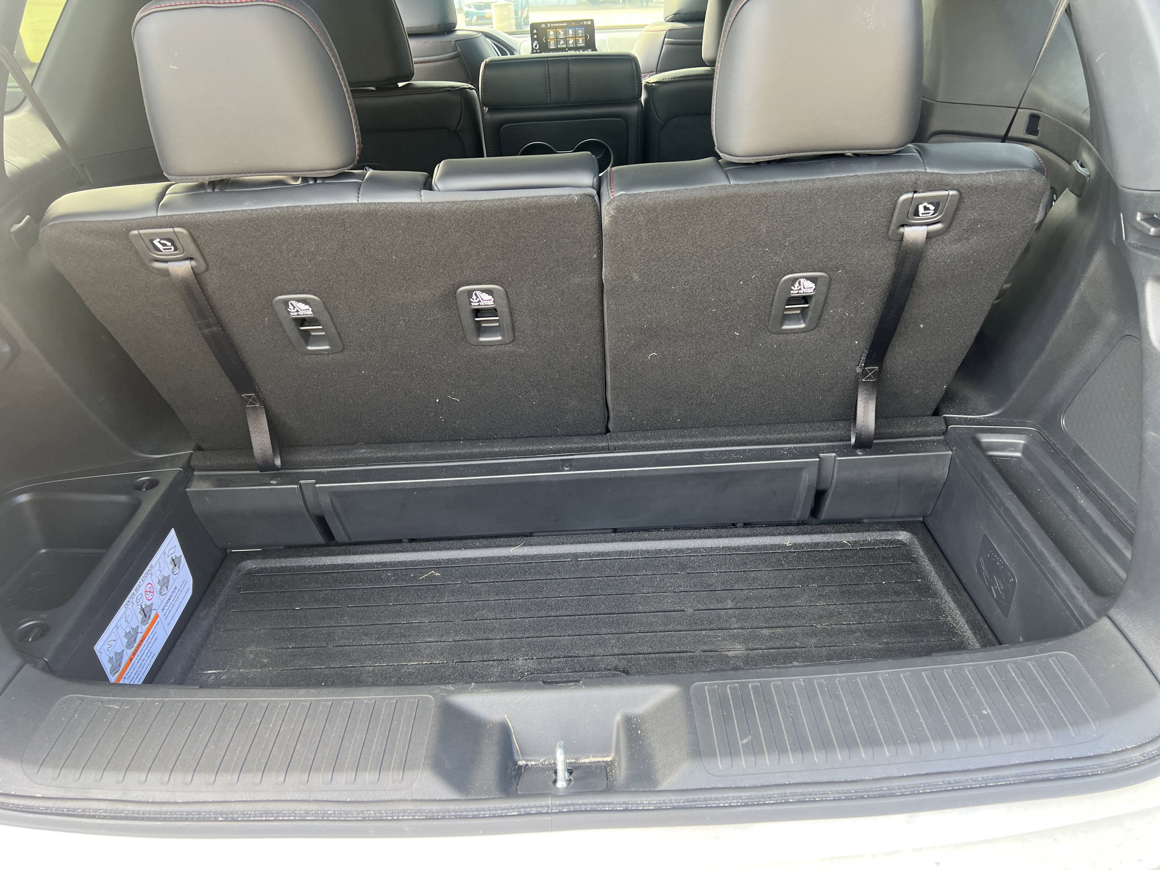 Used 2025 Honda Pilot Black Edition image 18