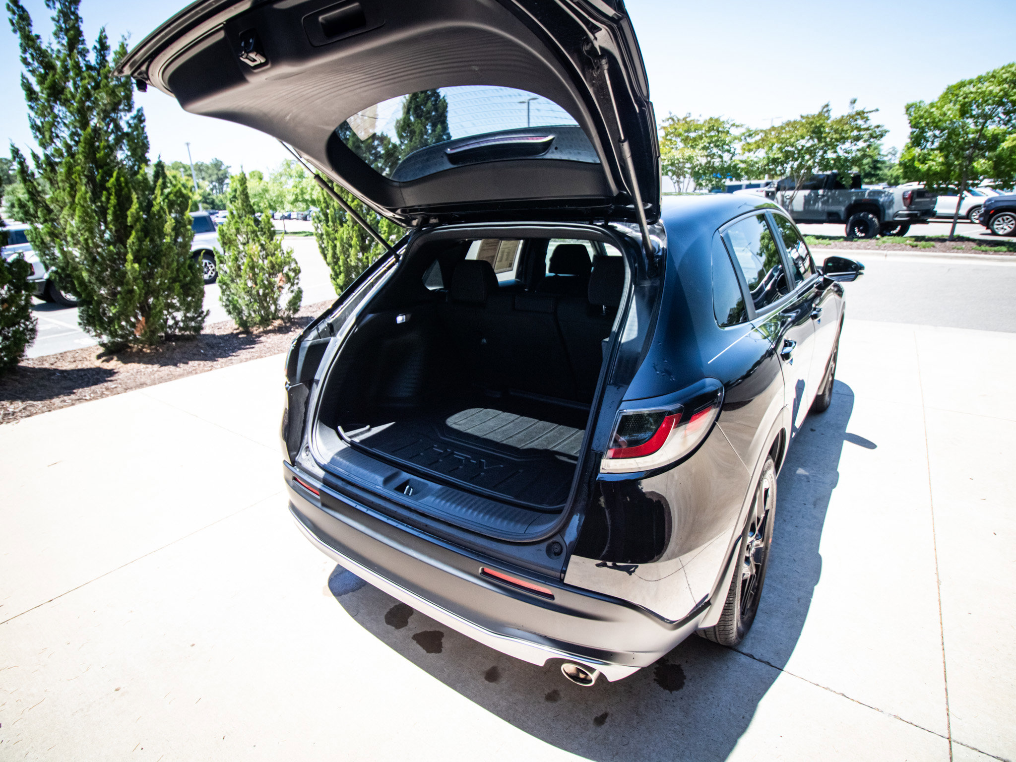 Certified 2024 Honda HR-V Sport image 30