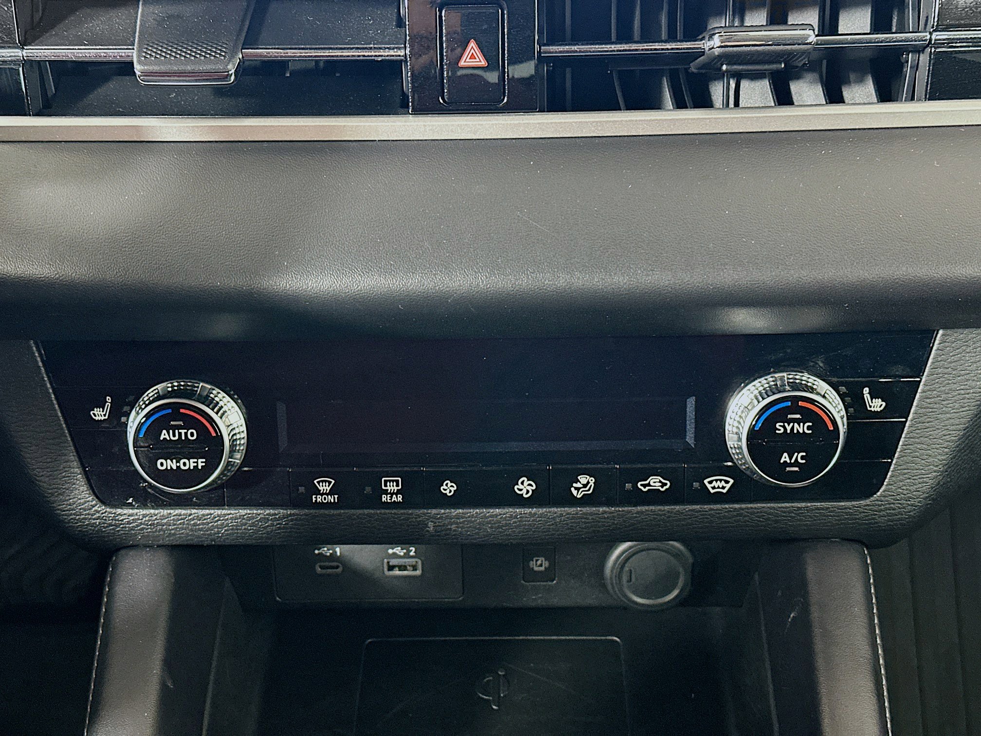 Used 2024 Mitsubishi Outlander SE image 24