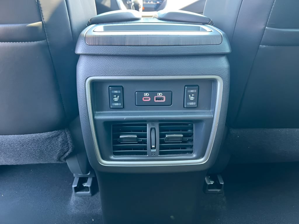 Used 2024 Nissan Murano Platinum w/ Cargo Package AWD/4WD image 19
