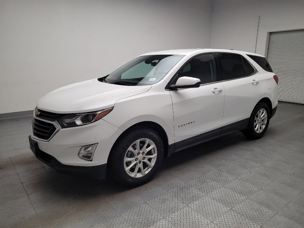 Used 2020 Chevrolet Equinox LT w/ Driver Convenience Package FWD image 2