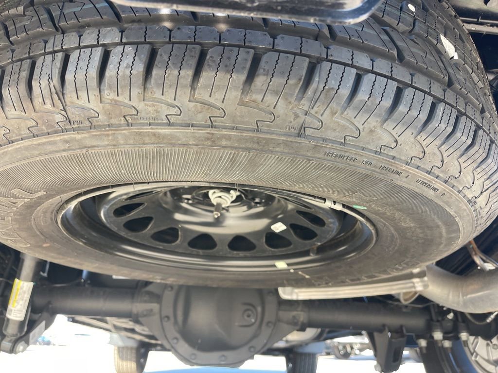 Used 2025 Chevrolet Silverado 1500 W/T w/ WT Value Package image 23