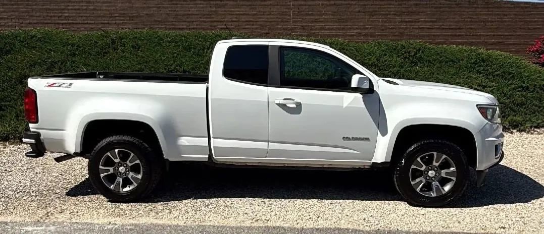 Used 2016 Chevrolet Colorado Z71 AWD/4WD image 5