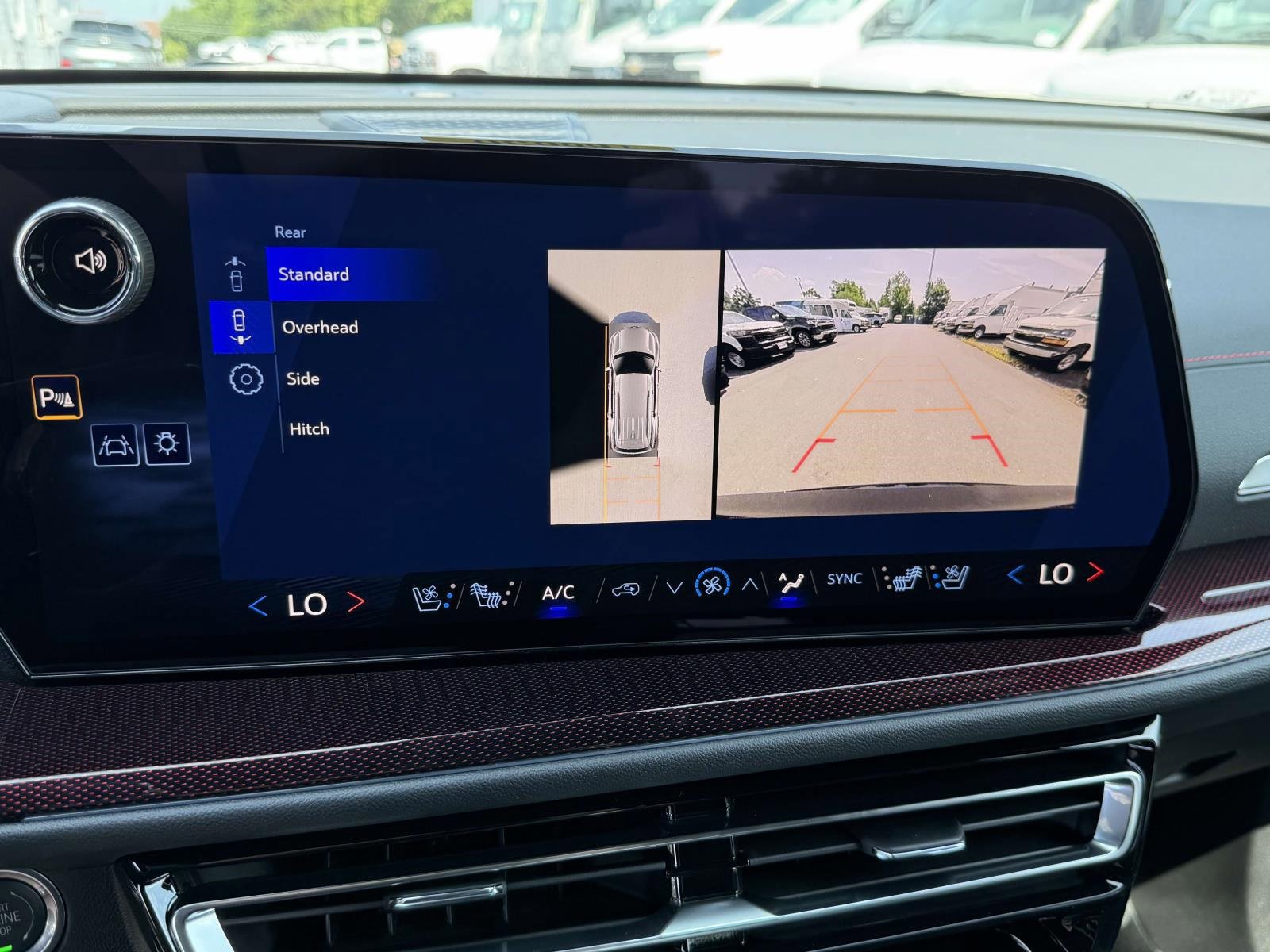 New 2026 Chevrolet Traverse RS image 11