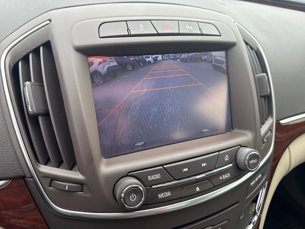 Certified 2015 Buick Regal Premium FWD image 23