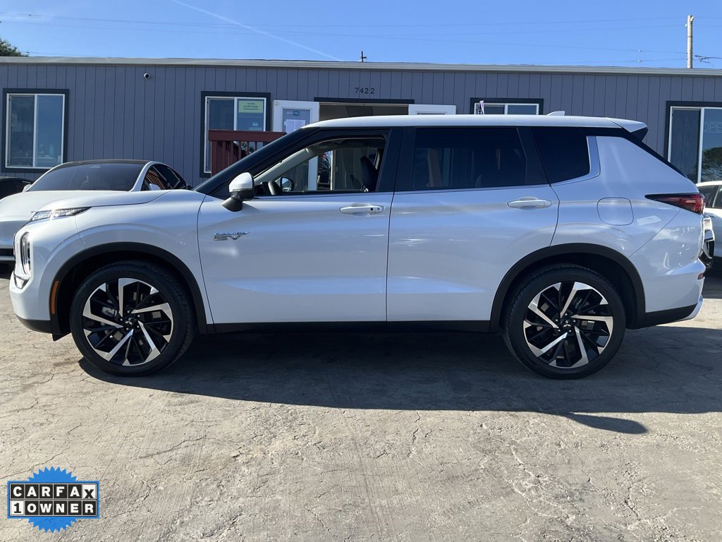 Used 2023 Mitsubishi Outlander SE image 5
