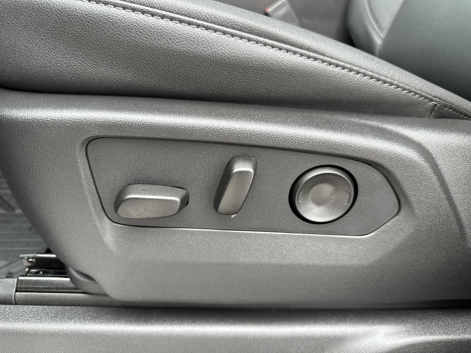 Used 2026 Chevrolet Silverado 1500 RST image 12