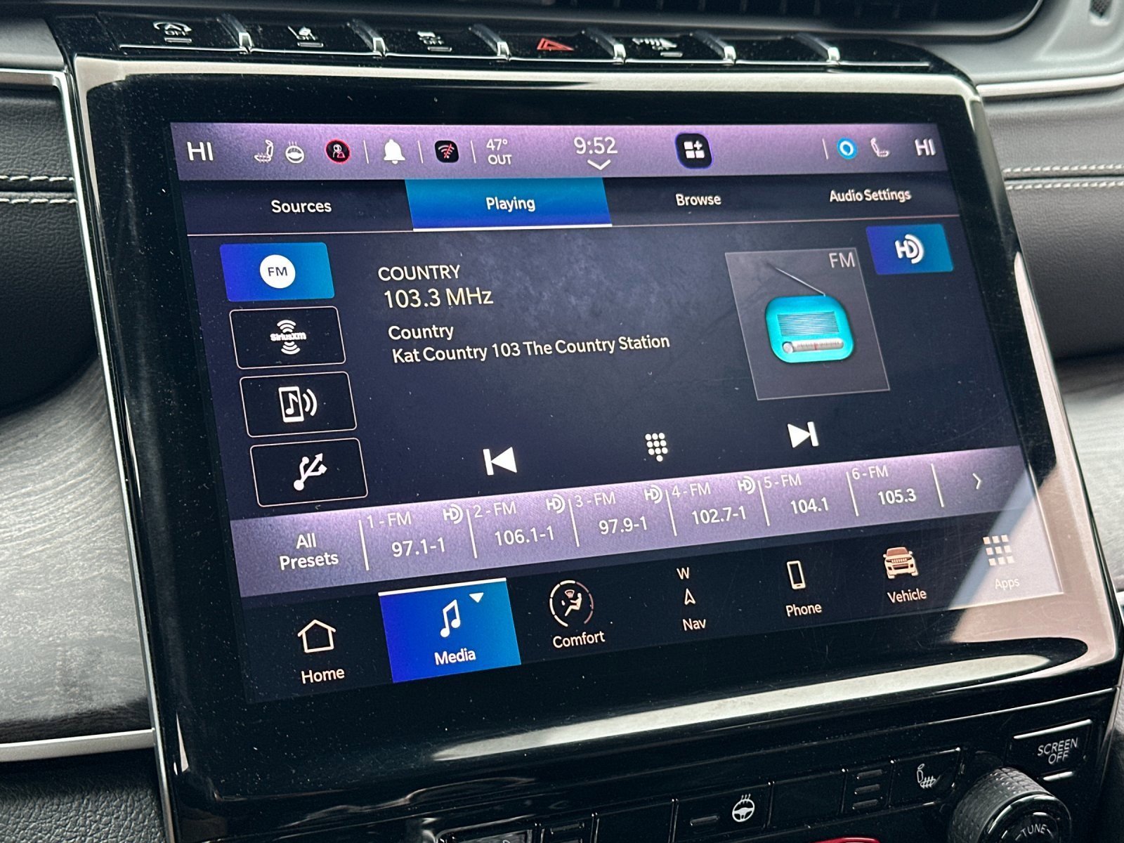 Used 2023 Jeep Grand Cherokee L Limited image 18