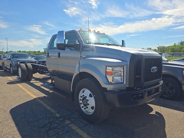 Used 2027 Ford F750 2WD Crew Cab Super Duty video 2