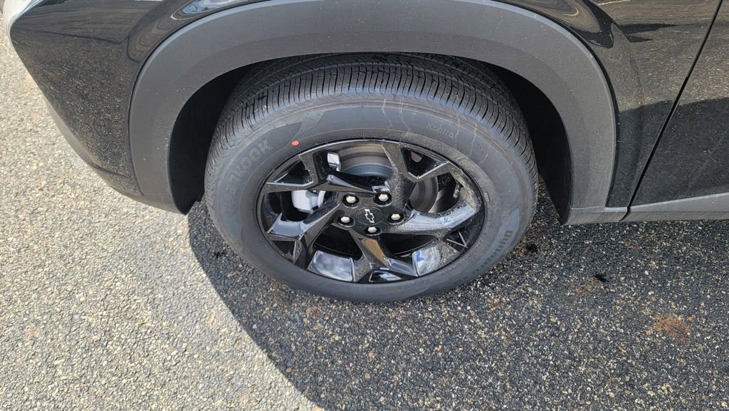 New 2026 Chevrolet Trax LT w/ Driver Confidence Package image 6