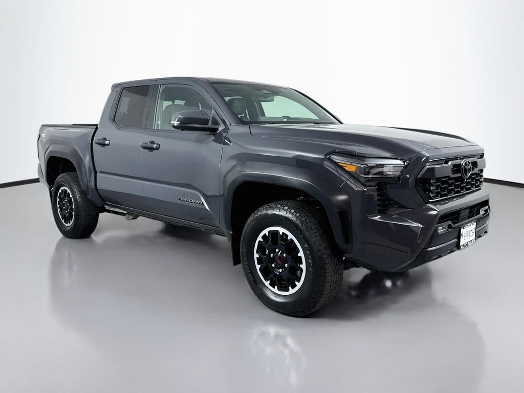 Used 2024 Toyota Tacoma TRD Off-Road w/ TRD Off Road Premium Package AWD/4WD image 4