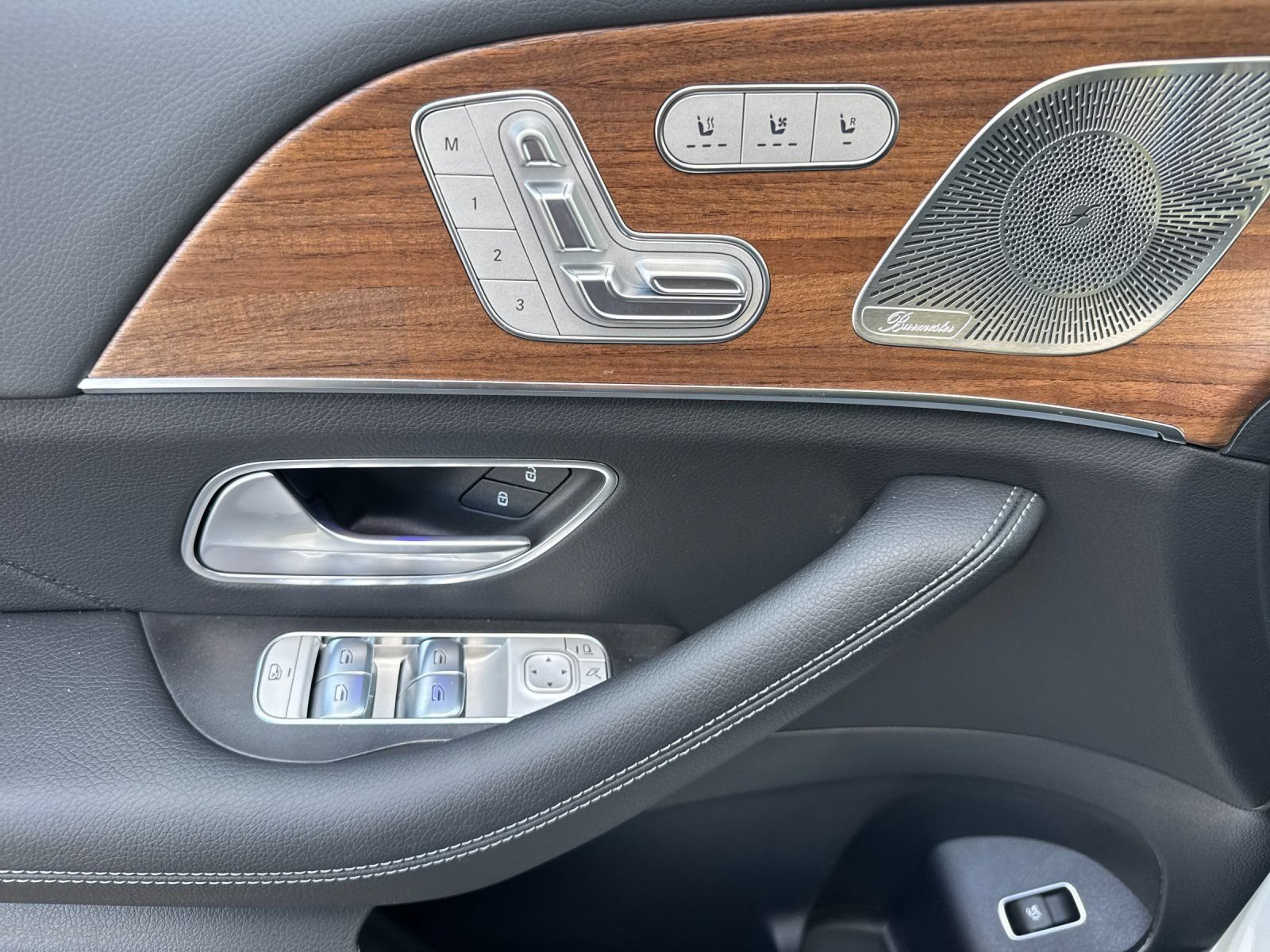 New 2026 Mercedes-Benz GLS 450 4MATIC image 11