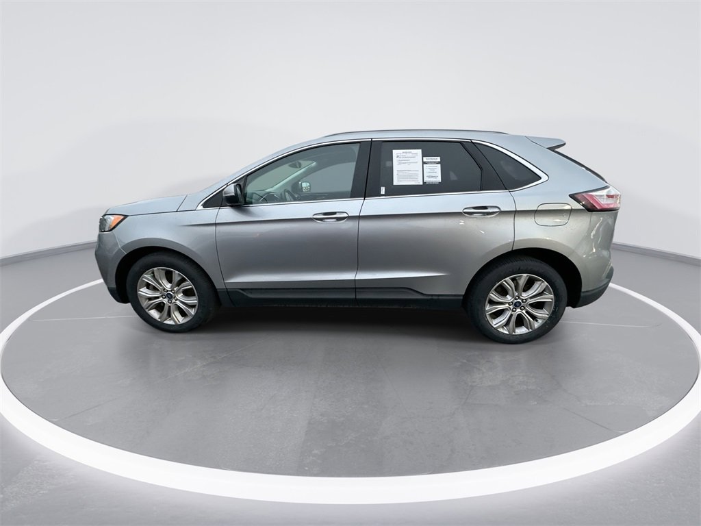 Used 2021 Ford Edge Titanium image 5