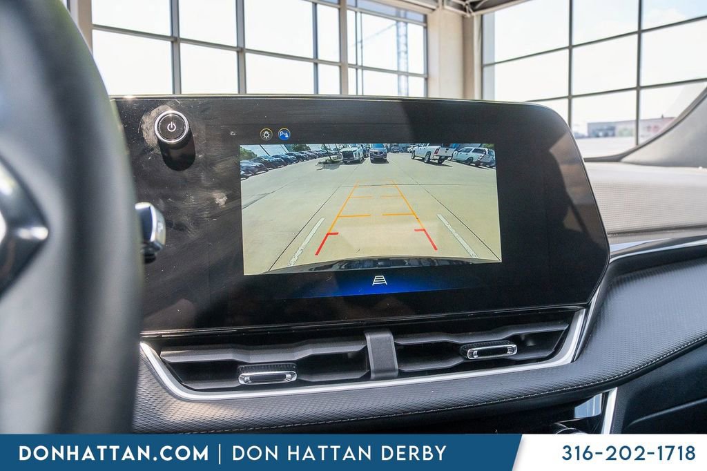 Used 2025 Chevrolet Equinox LT FWD image 8