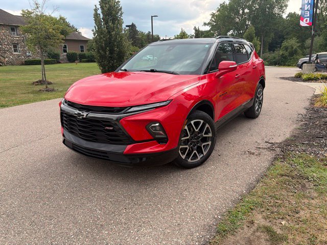 Used 2023 Chevrolet Blazer RS AWD/4WD image 3