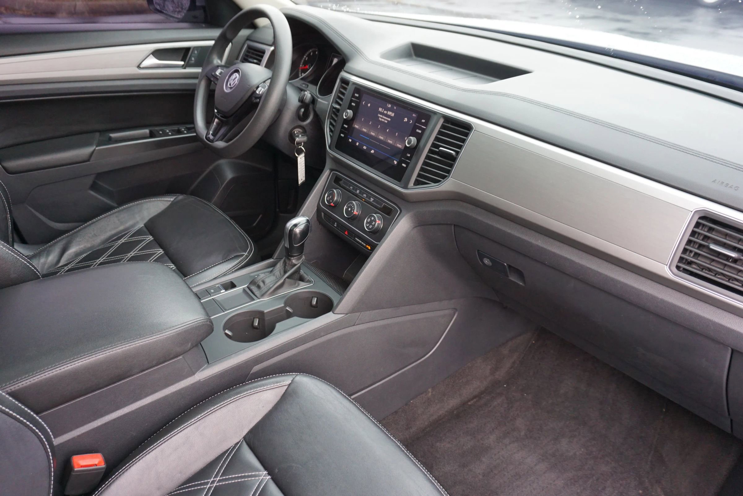 Used 2018 Volkswagen Atlas Launch Edition image 38