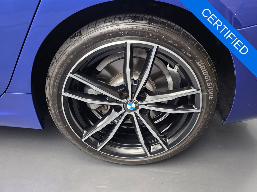 Used 2023 BMW 330i xDrive Sedan w/ M Sport Package AWD/4WD image 17