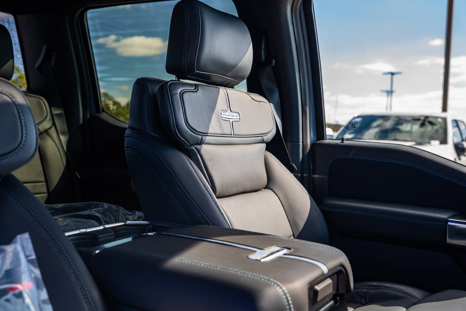 New 2026 Ford F250 Platinum image 11