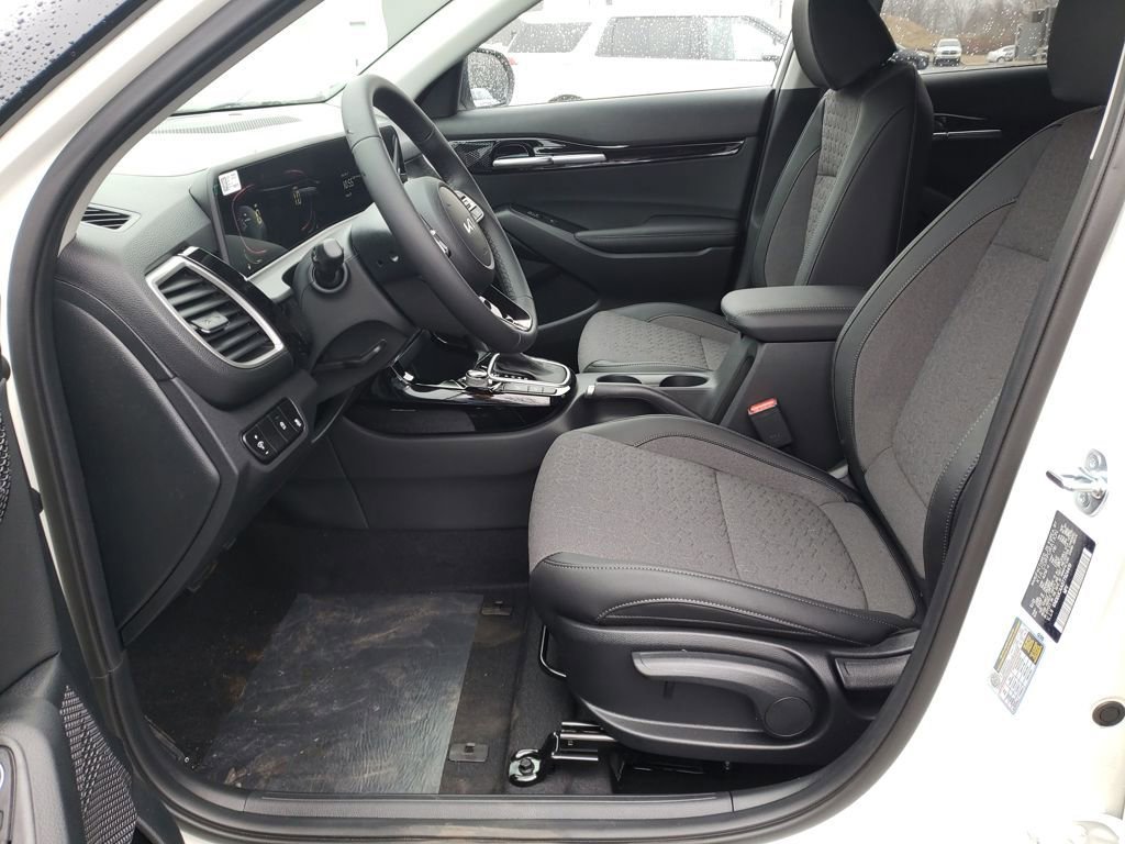 New 2026 Kia Seltos S AWD/4WD image 14