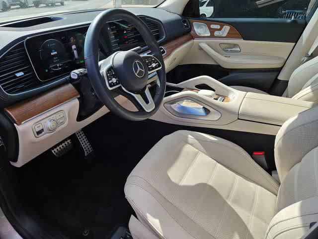 Used 2023 Mercedes-Benz GLS 450 4MATIC image 2