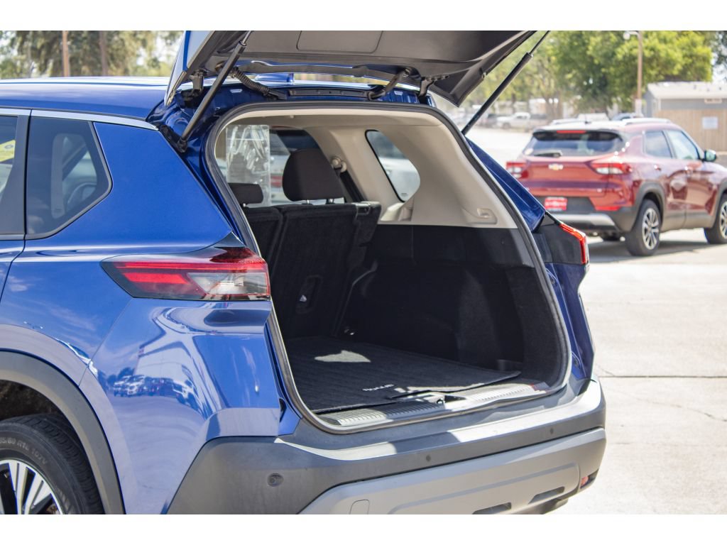 Used 2023 Nissan Rogue SV AWD/4WD image 10