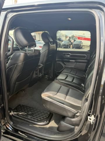 Used 2024 RAM 1500 Laramie AWD/4WD image 11