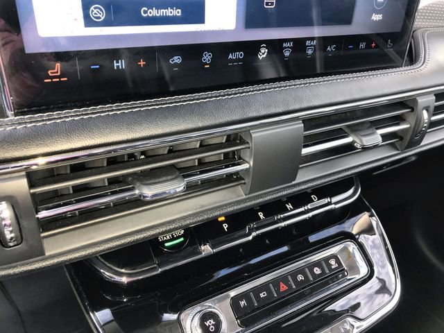 Used 2023 Lincoln Corsair Reserve image 19