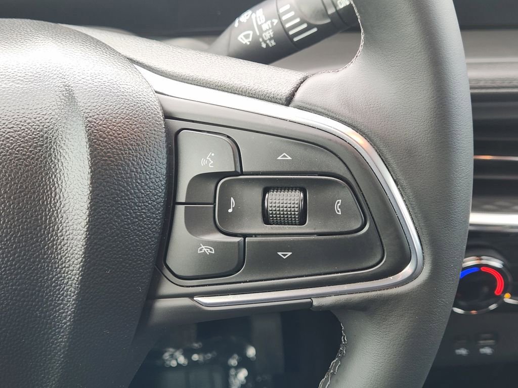 Used 2024 Buick Encore GX Sport Touring image 29