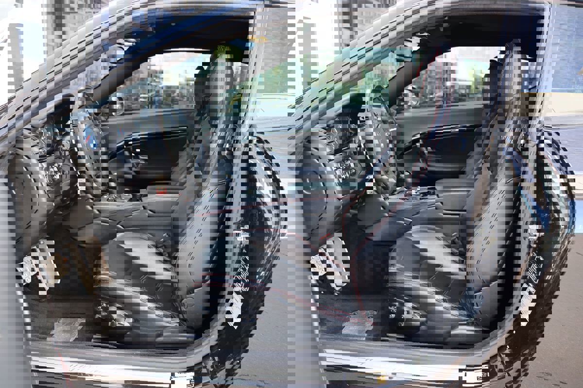 Used 2018 Maserati GranTurismo Sport image 32