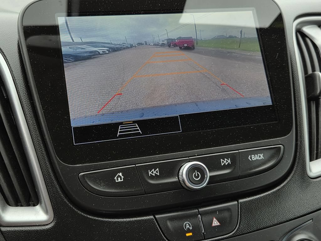 Used 2025 Chevrolet Malibu LT FWD image 10