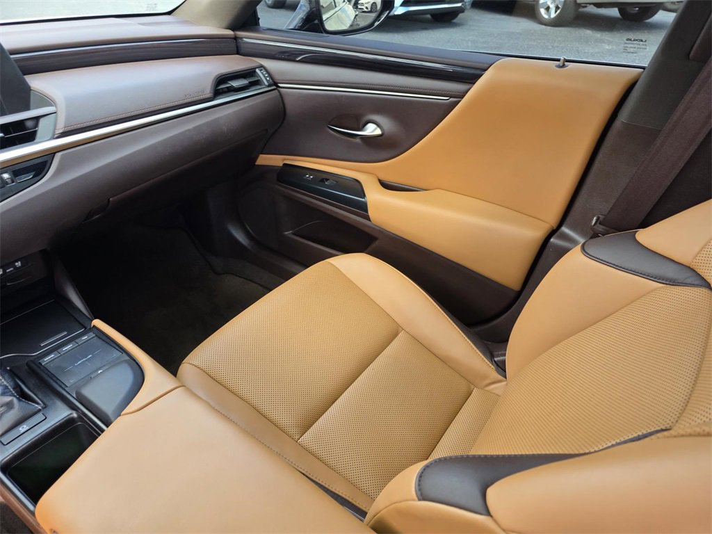 Used 2020 Lexus ES 350 w/ Premium Package image 29