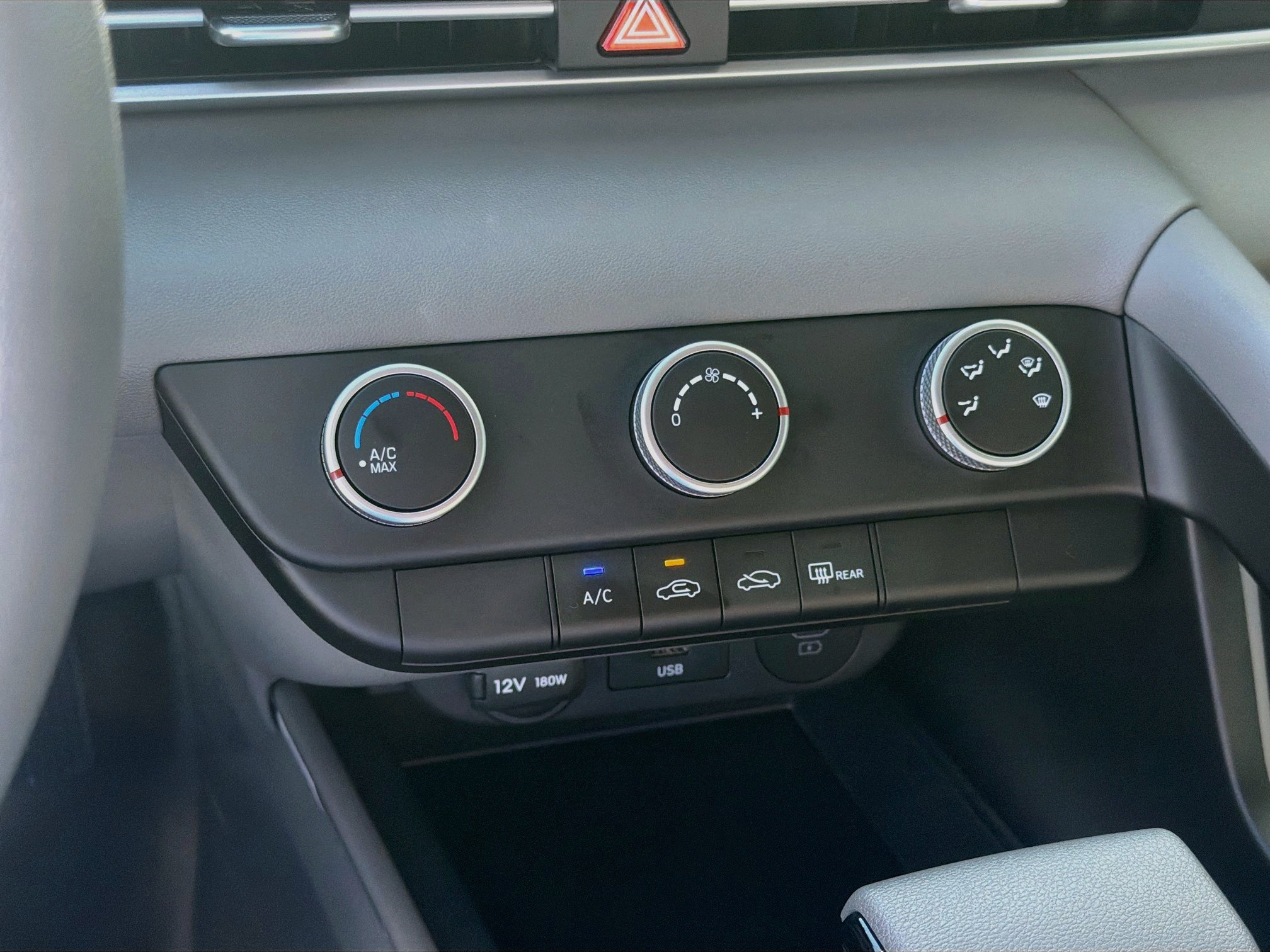 New 2026 Hyundai Elantra SE FWD image 13