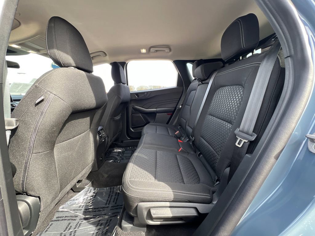 Used 2025 Ford Escape Active image 31